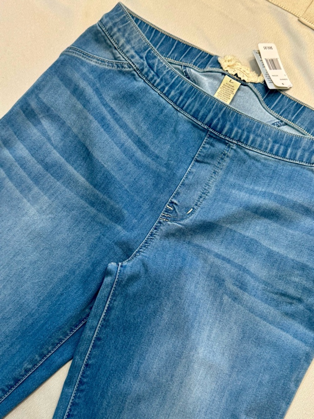 Altar’d State Women’s Blue Pull-On Stretch Jeans